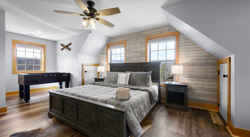 Photo of Roaring River Lodge