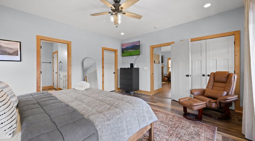 Photo of Roaring River Lodge