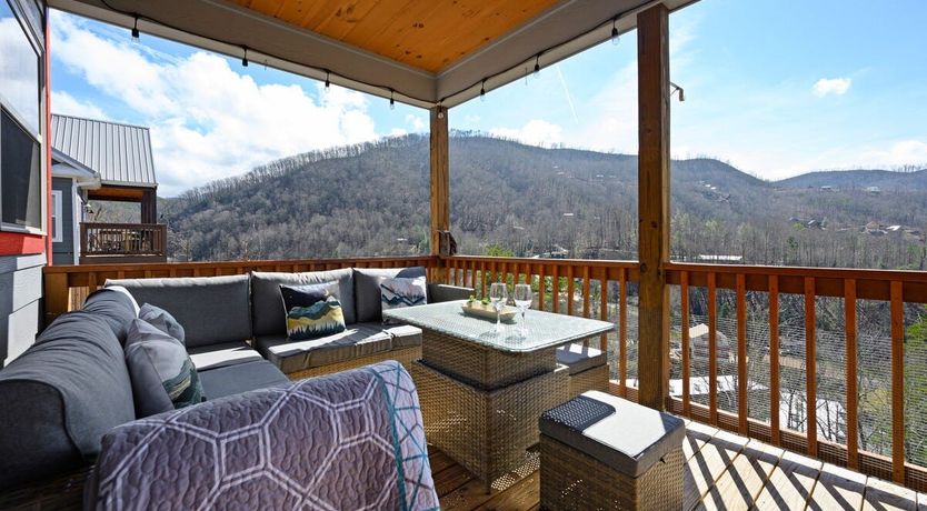 Photo of Roaring River Lodge