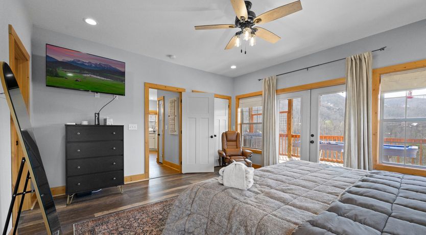 Photo of Roaring River Lodge