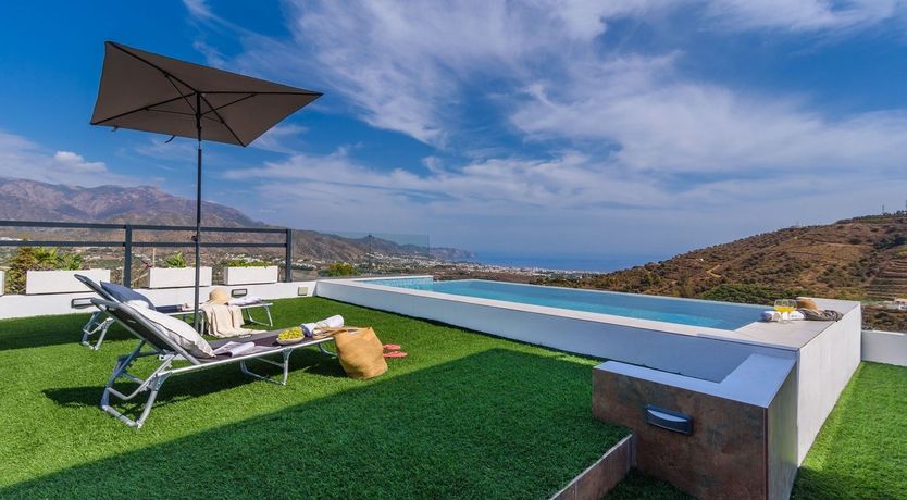 Photo of The Mountain Breeze