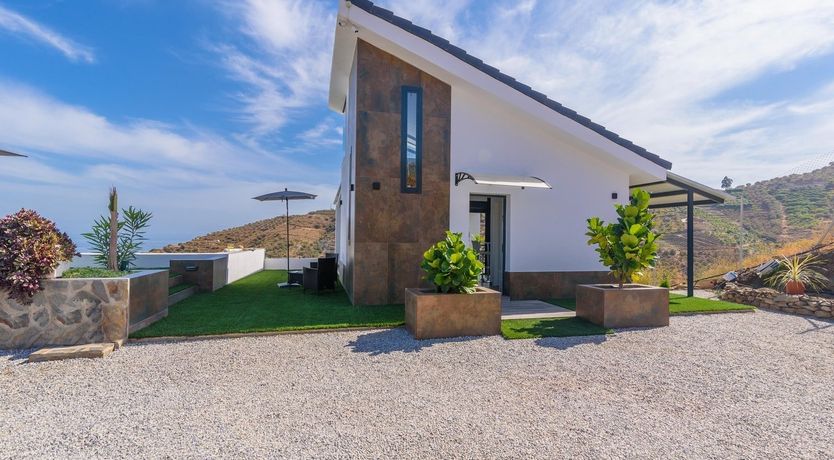 Photo of The Mountain Breeze