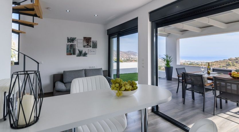 Photo of The Mountain Breeze