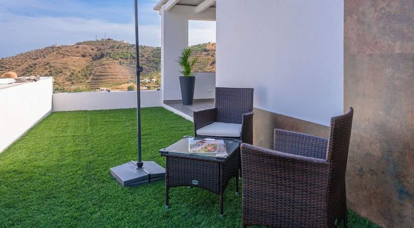 Photo of The Mountain Breeze