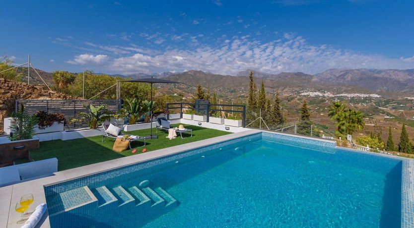 Photo of The Mountain Breeze