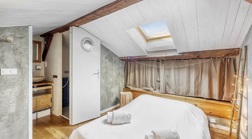 Photo of Brick & Beam