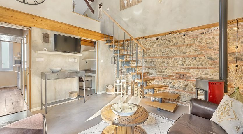 Photo of Brick & Beam