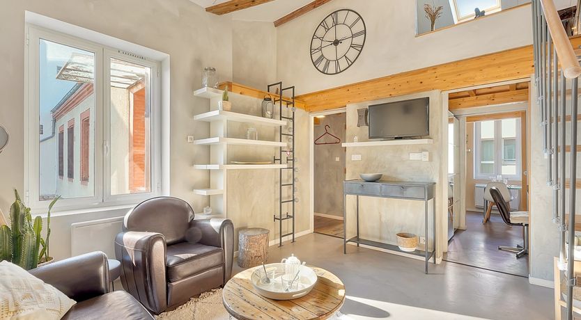 Photo of Brick & Beam