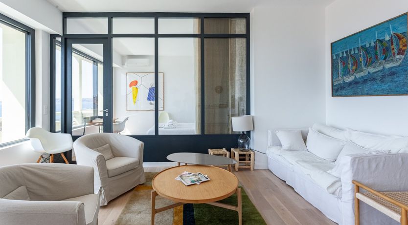 Photo of C'est Bleu, C'est Belle