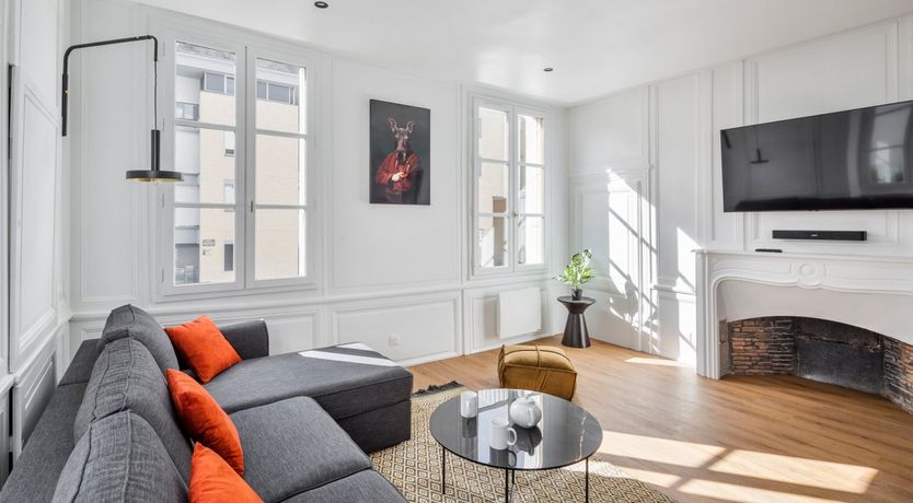 Photo of The Golden Acorn