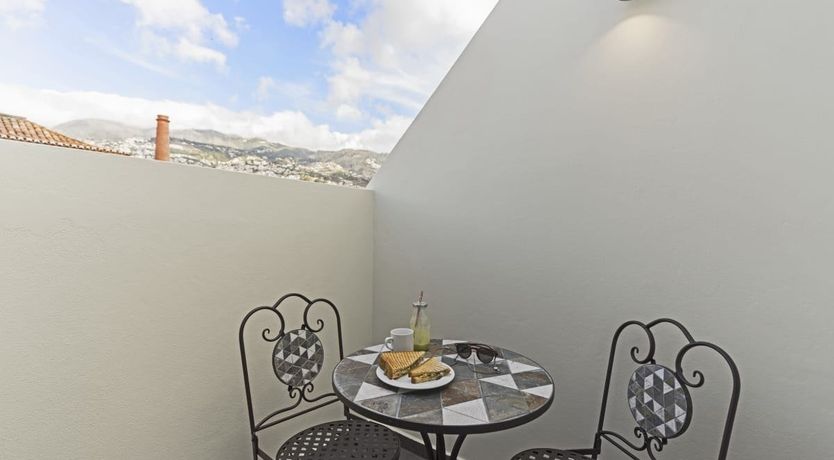 Photo of So Sweet an Air