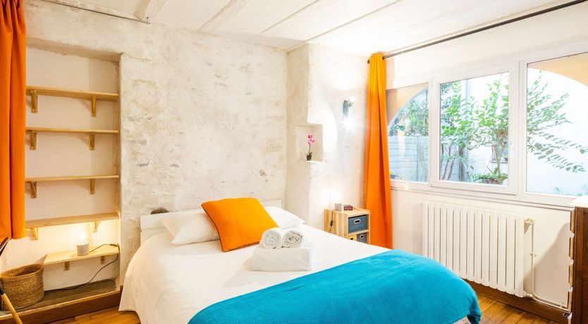 Photo of Castle & Courtyard