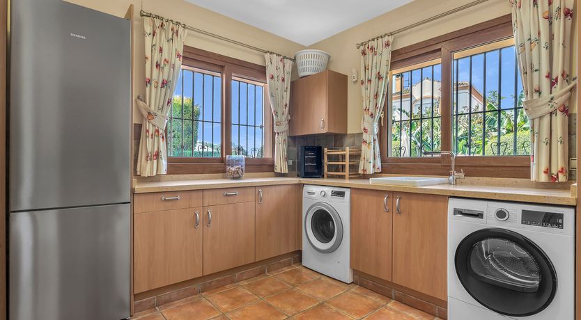 Photo of One Foot in Sea