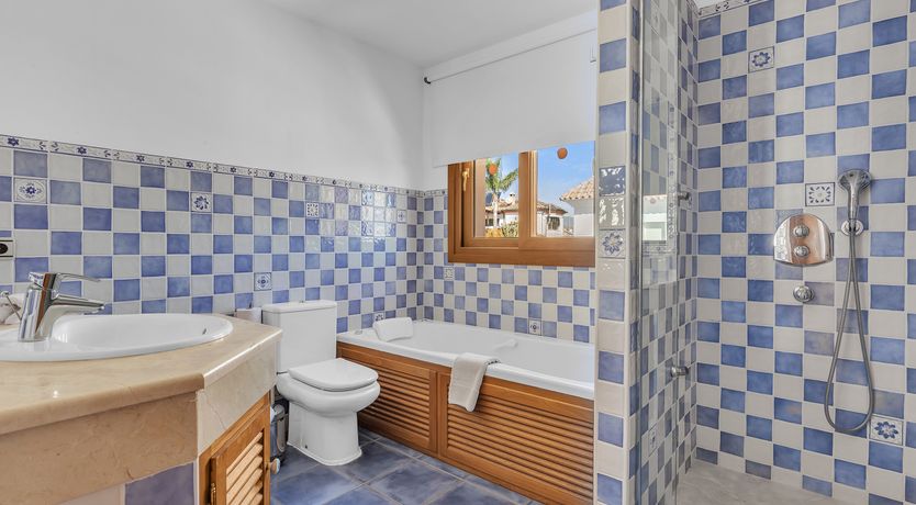 Photo of One Foot in Sea