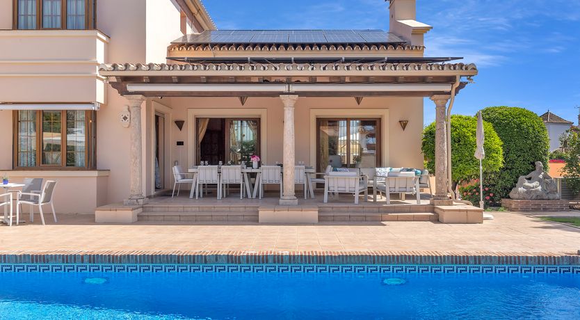 Photo of One Foot in Sea