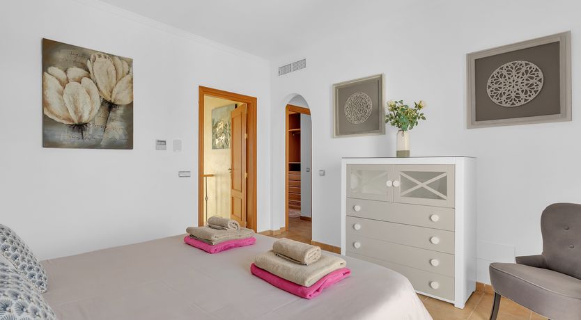 Photo of One Foot in Sea