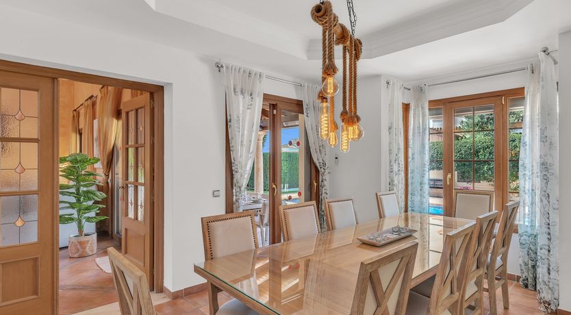 Photo of One Foot in Sea