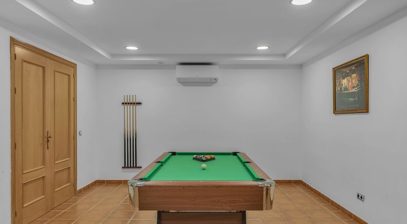 Photo of One Foot in Sea