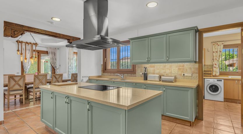 Photo of One Foot in Sea