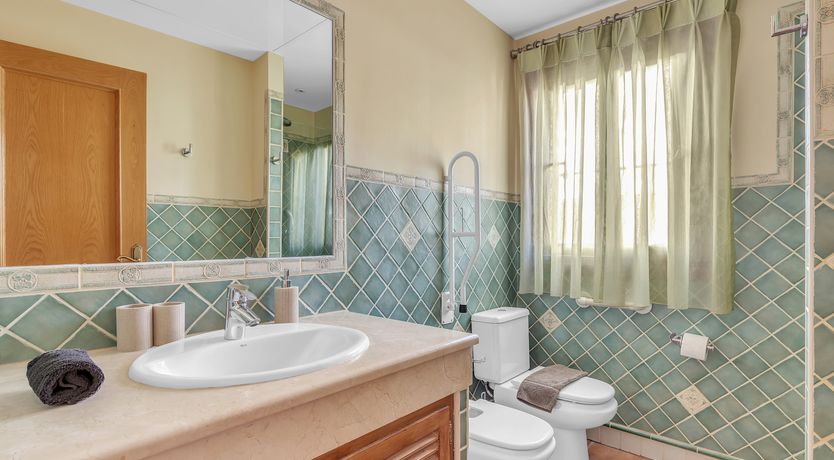 Photo of One Foot in Sea