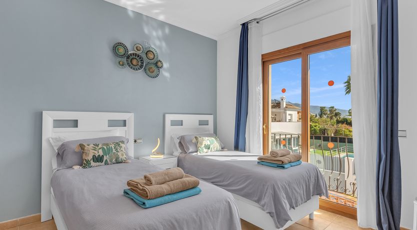 Photo of One Foot in Sea