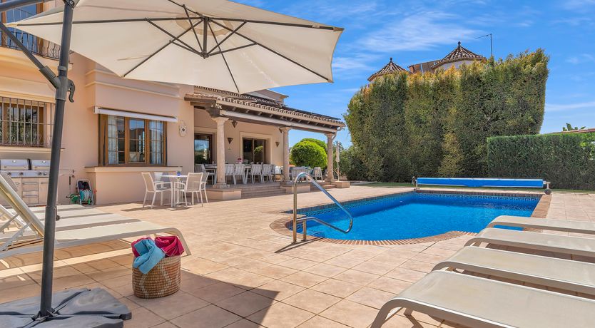 Photo of One Foot in Sea