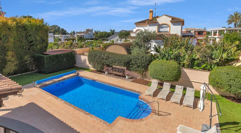 Photo of One Foot in Sea