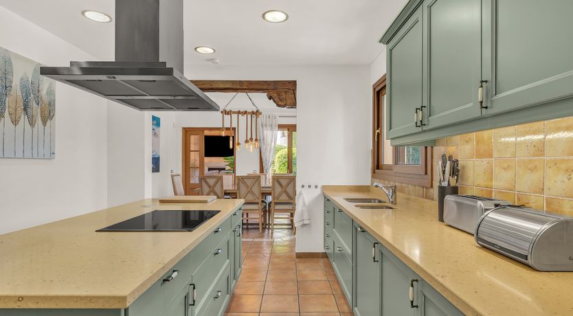 Photo of One Foot in Sea