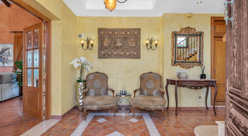 Photo of One Foot in Sea