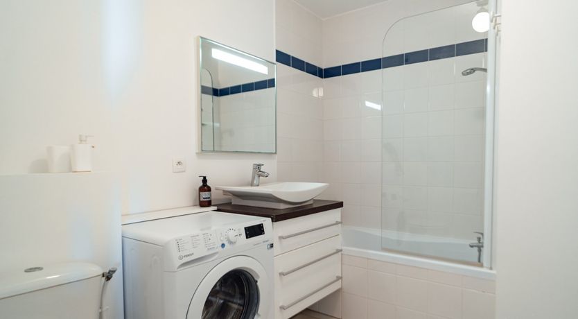 Photo of Oyster Cove