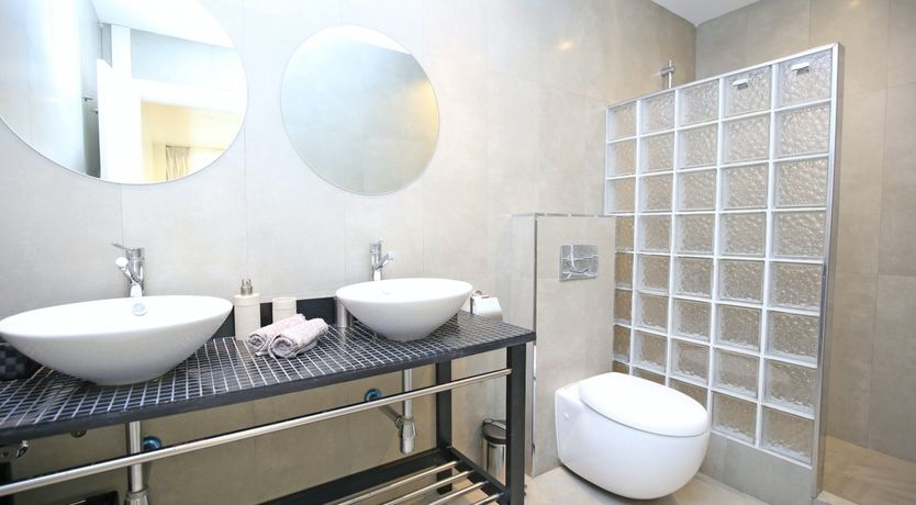 Photo of The Scent of Lemons