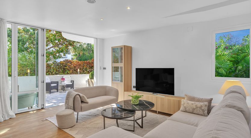 Photo of The Scent of Lemons