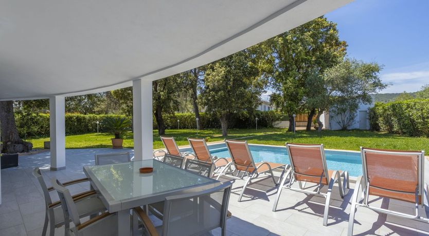 Photo of Sophistication in Simplicity