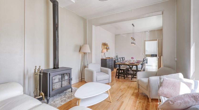 Photo of Castle & Orchard