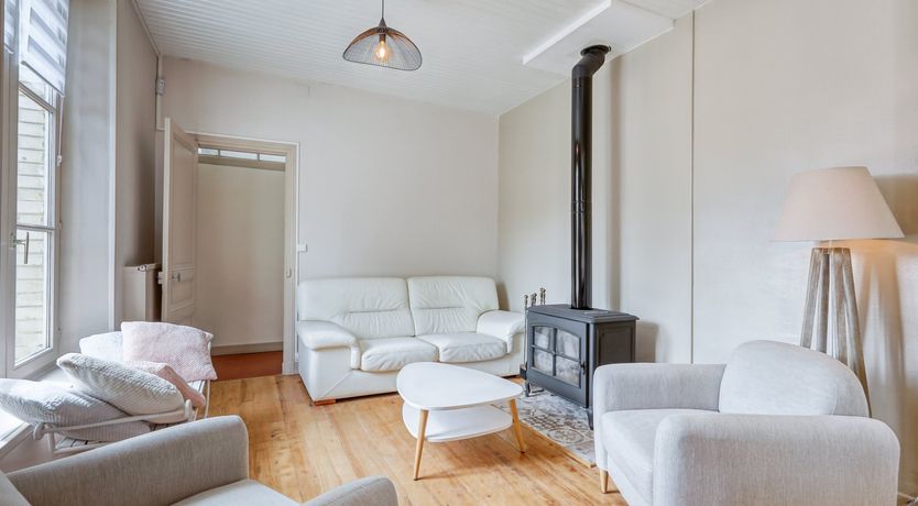 Photo of Castle & Orchard