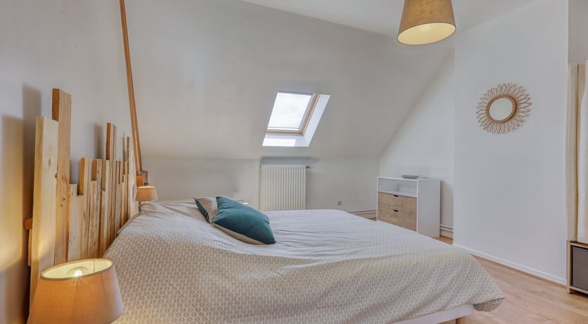 Photo of Castle & Orchard