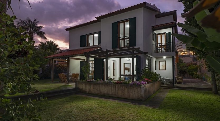 Photo of Cliffside Oasis