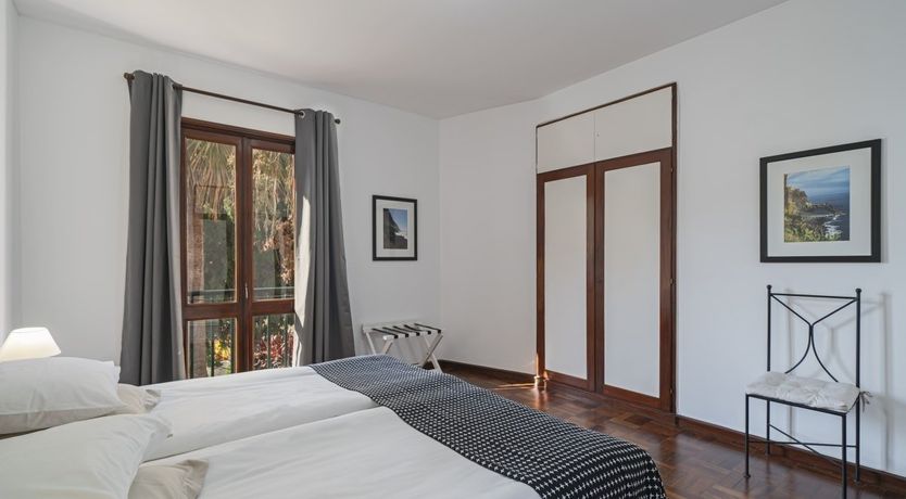 Photo of Cliffside Oasis