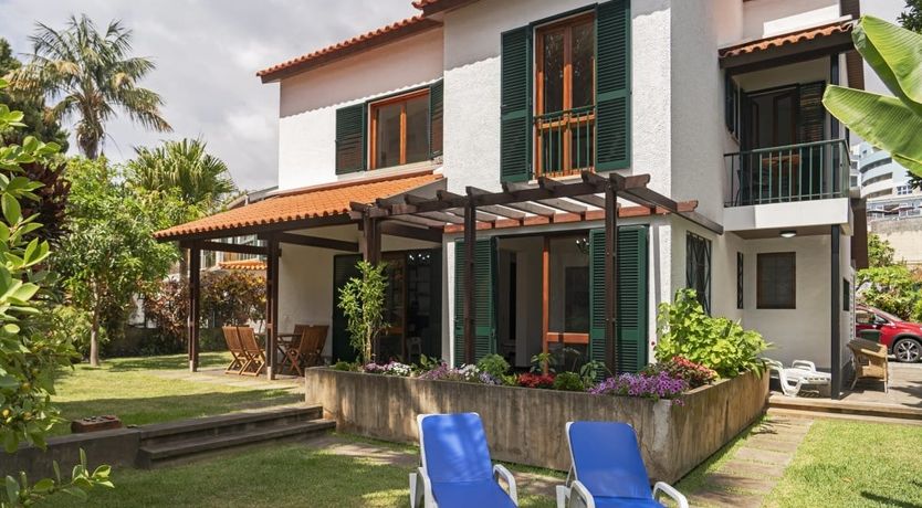 Photo of Cliffside Oasis