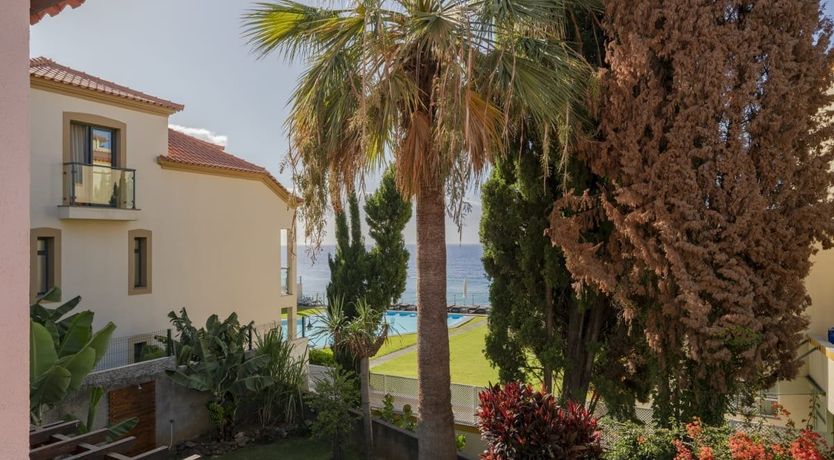 Photo of Cliffside Oasis