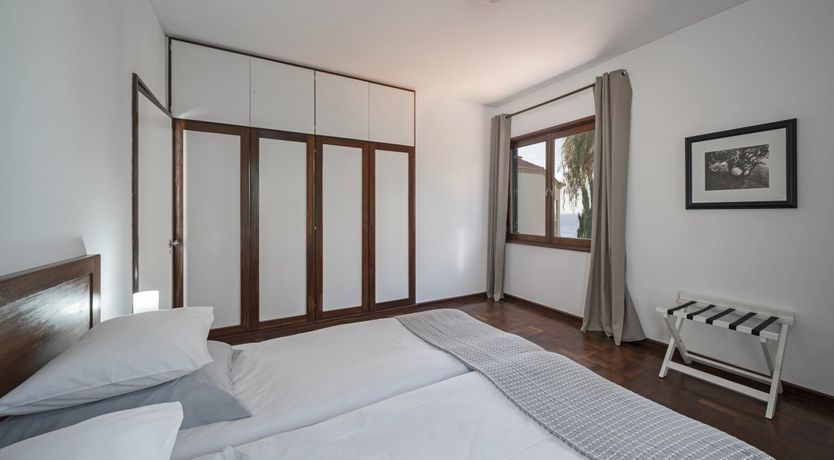 Photo of Cliffside Oasis