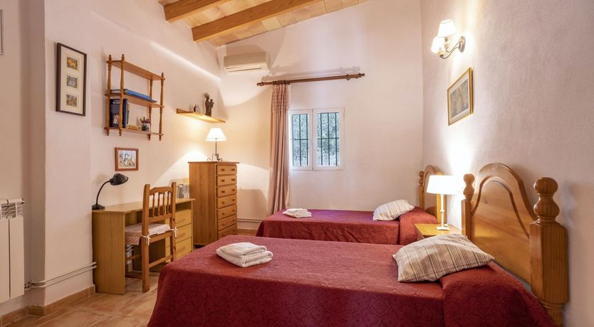 Photo of Olive & Ochre