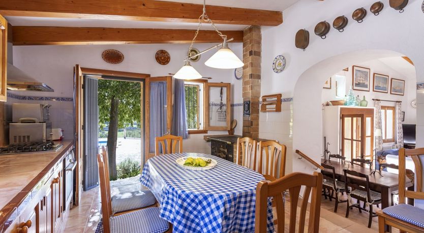 Photo of Olive & Ochre