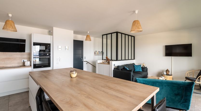 Photo of Myrtle & Mint