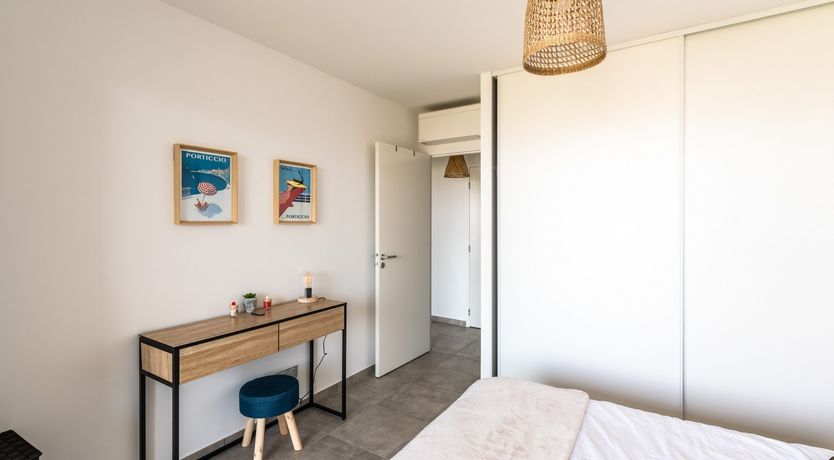 Photo of Myrtle & Mint