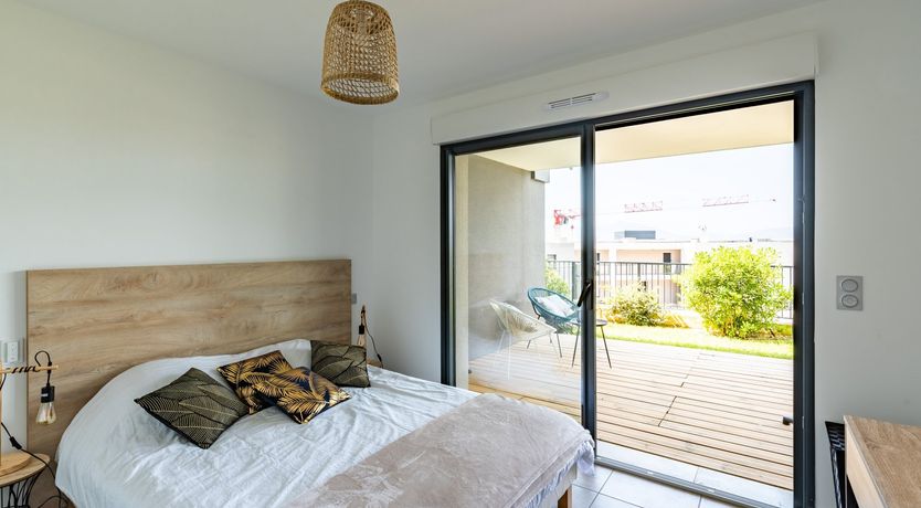 Photo of Myrtle & Mint