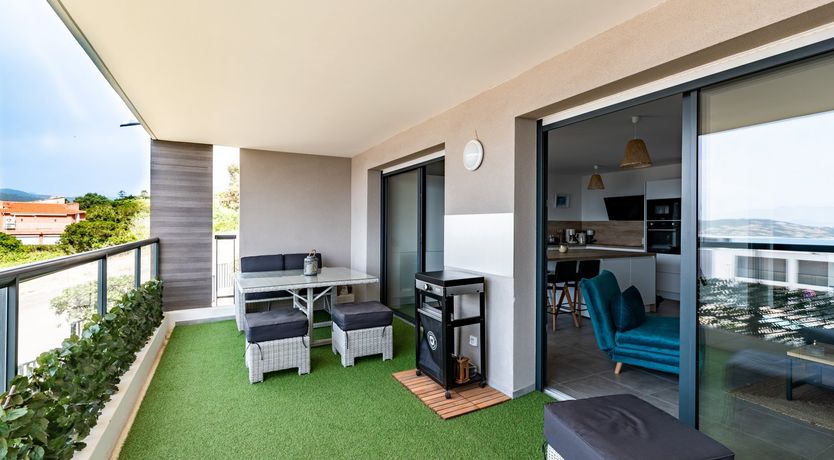 Photo of Myrtle & Mint