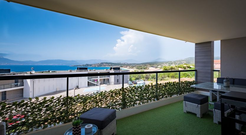 Photo of Myrtle & Mint