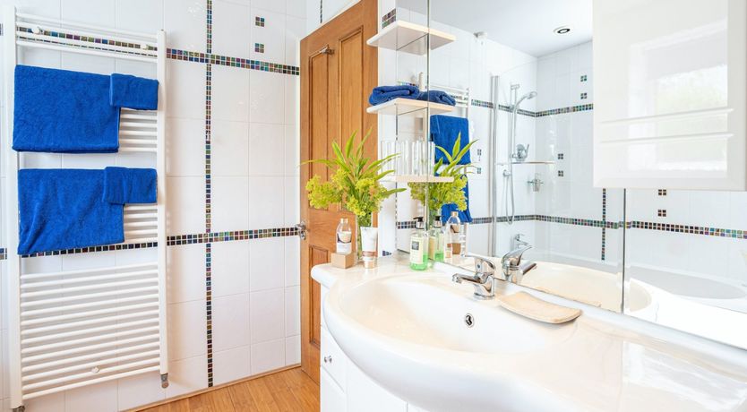 Photo of Eiderdown & Lavender