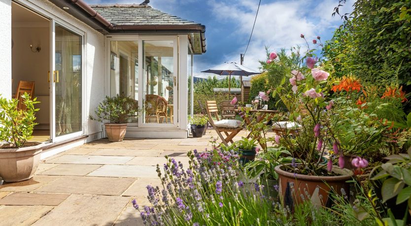 Photo of Eiderdown & Lavender